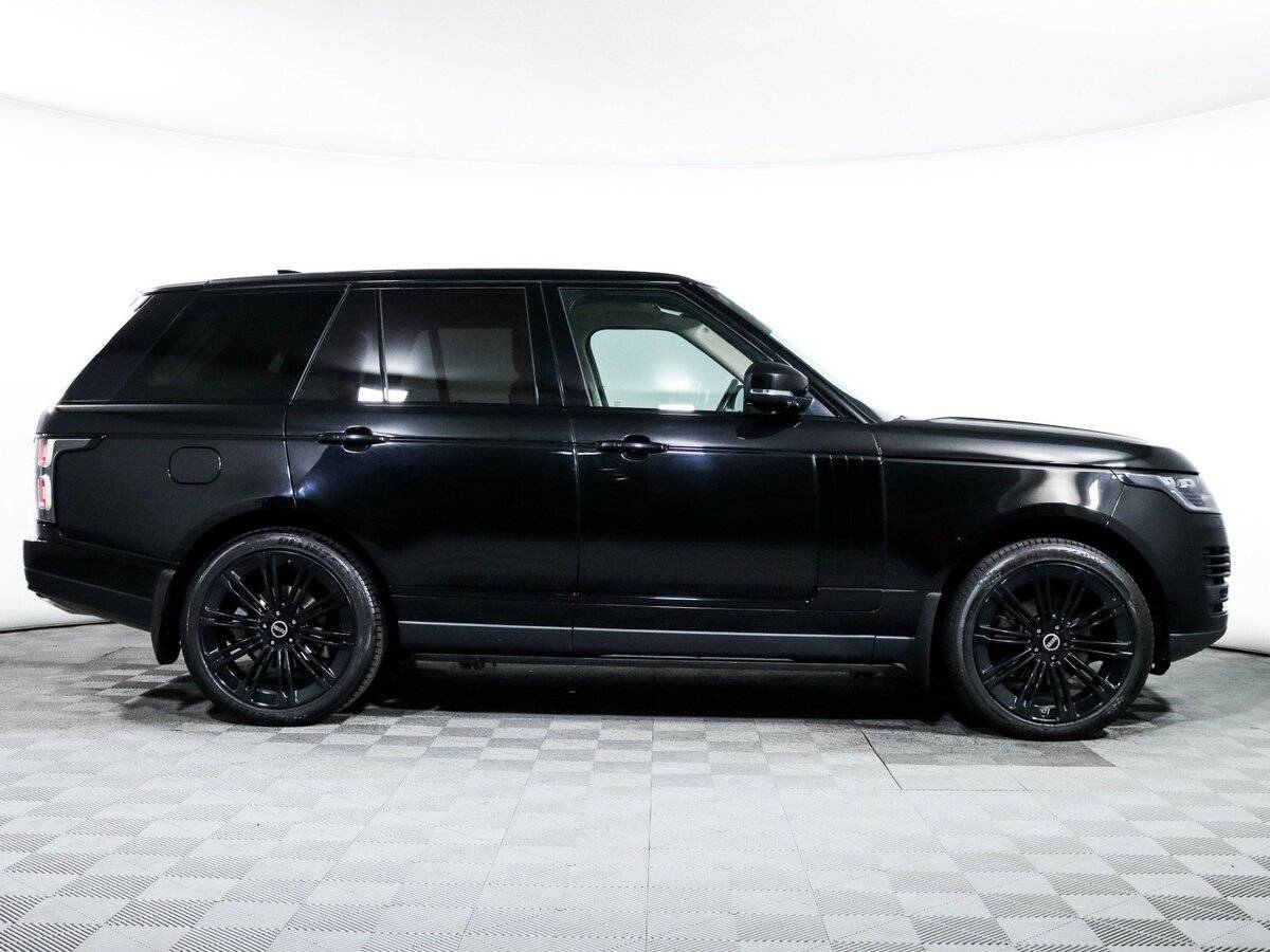 Land Rover Range Rover с пробегом — 2018 год. Фото: #3