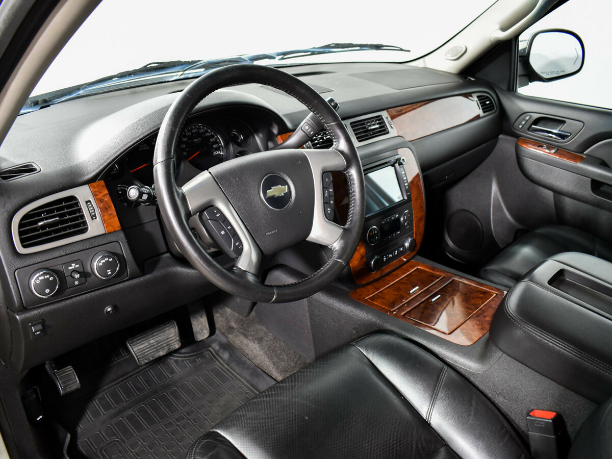 Chevrolet Tahoe с пробегом — 2013 год. Фото: #6
