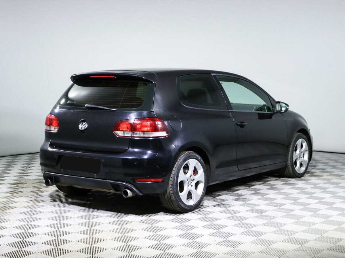 Volkswagen Golf GTI с пробегом — 2009 год. Фото: #3