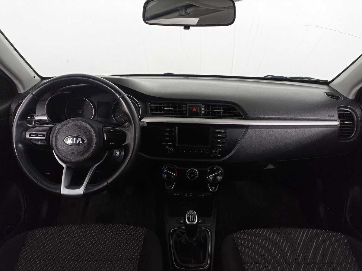 Kia Rio с пробегом — 2018 год. Фото: #11