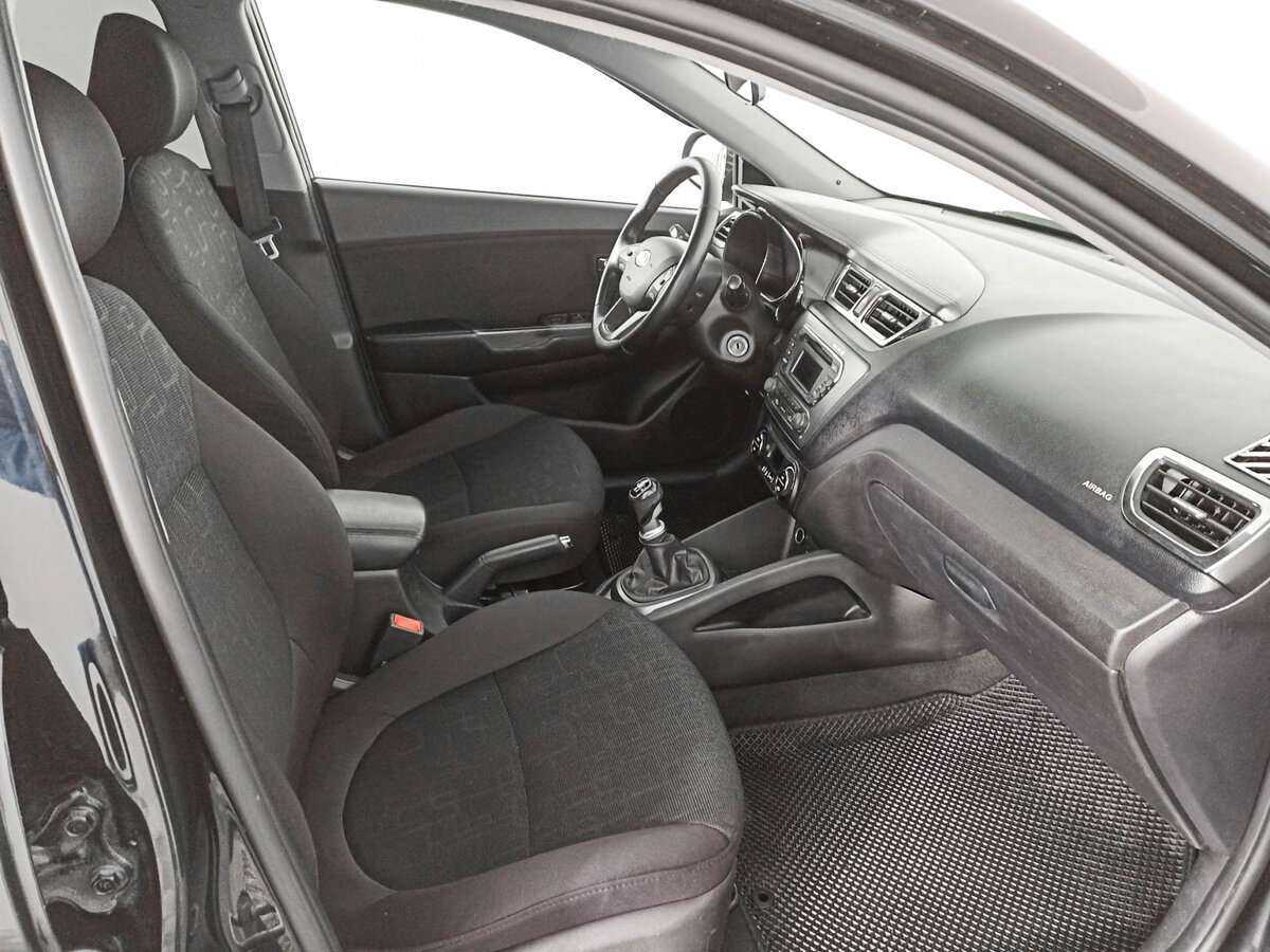 Kia Rio с пробегом — 2011 год. Фото: #8