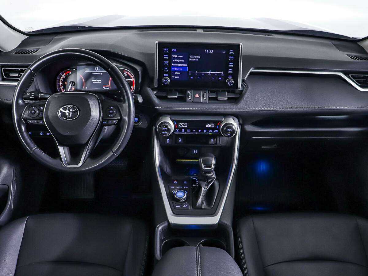 Toyota RAV4 с пробегом — 2019 год. Фото: #10