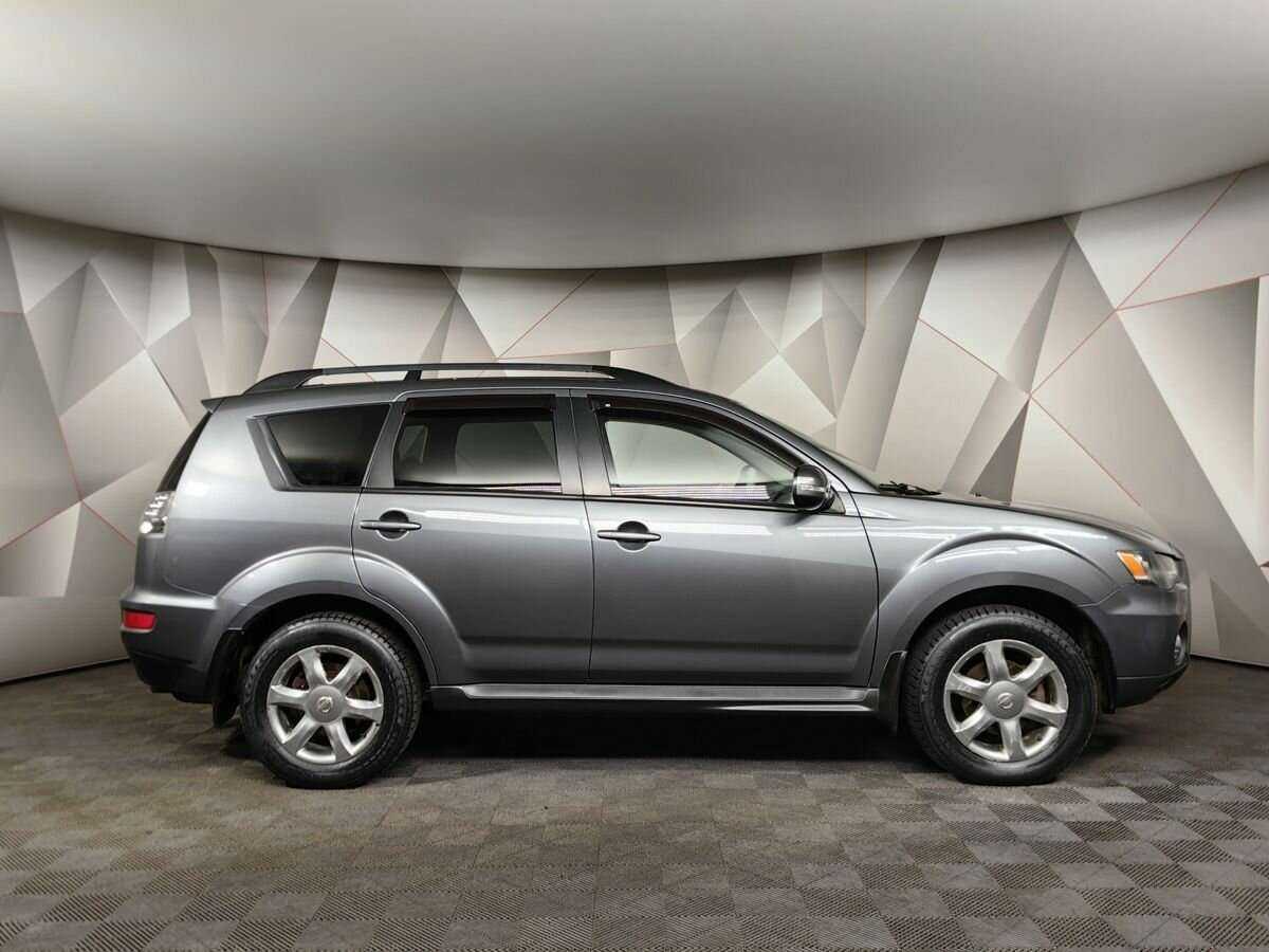 Mitsubishi Outlander с пробегом — 2011 год. Фото: #5
