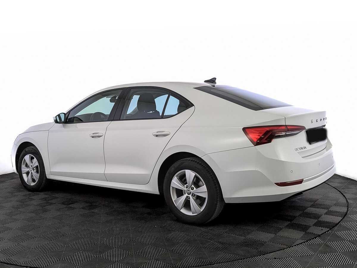 Skoda Octavia с пробегом — 2021 год. Фото: #6