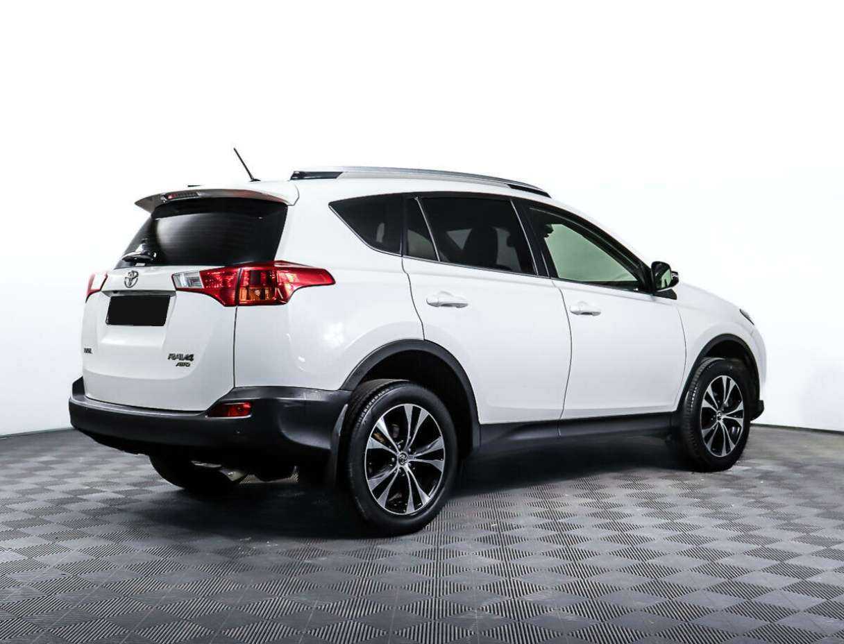 Toyota RAV4 с пробегом — 2014 год. Фото: #4
