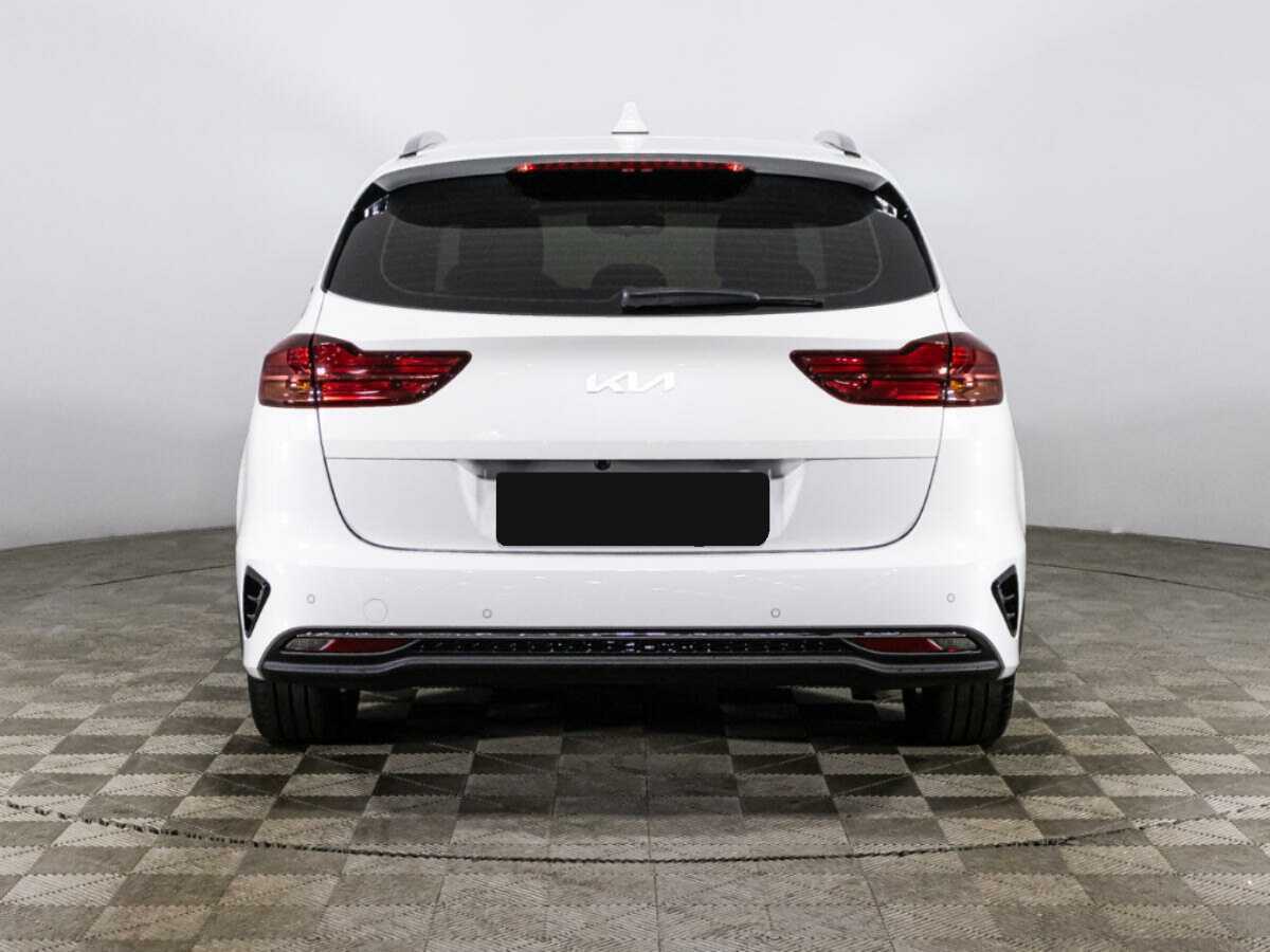 Kia Ceed с пробегом — 2023 год. Фото: #5