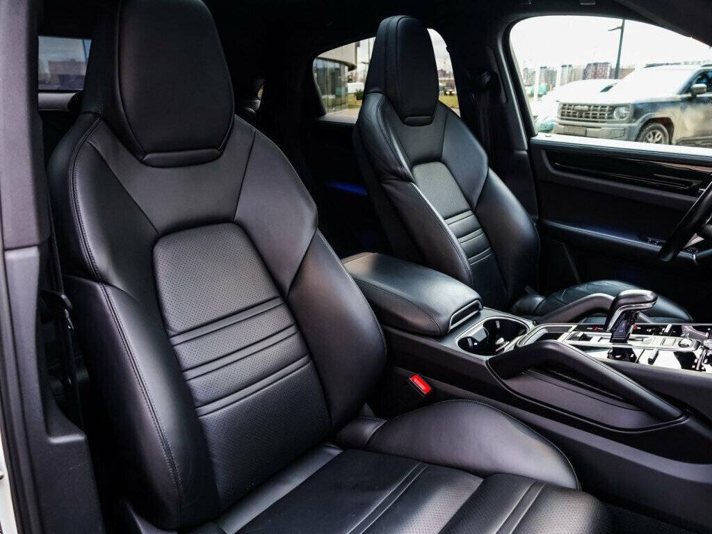 Porsche Cayenne с пробегом — 2020 год. Фото: #14