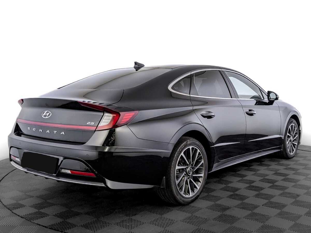 Hyundai Sonata с пробегом — 2022 год. Фото: #4