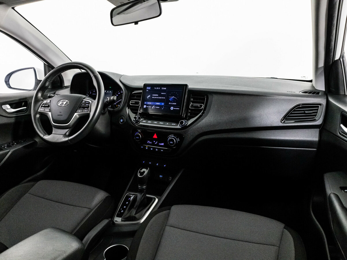 Hyundai Solaris с пробегом — 2020 год. Фото: #6