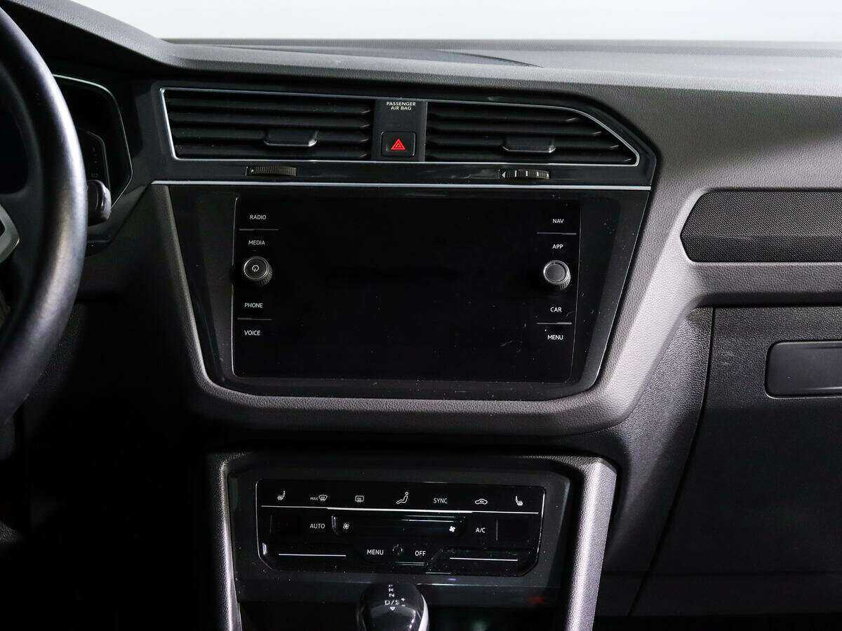 Volkswagen Tiguan с пробегом — 2021 год. Фото: #10