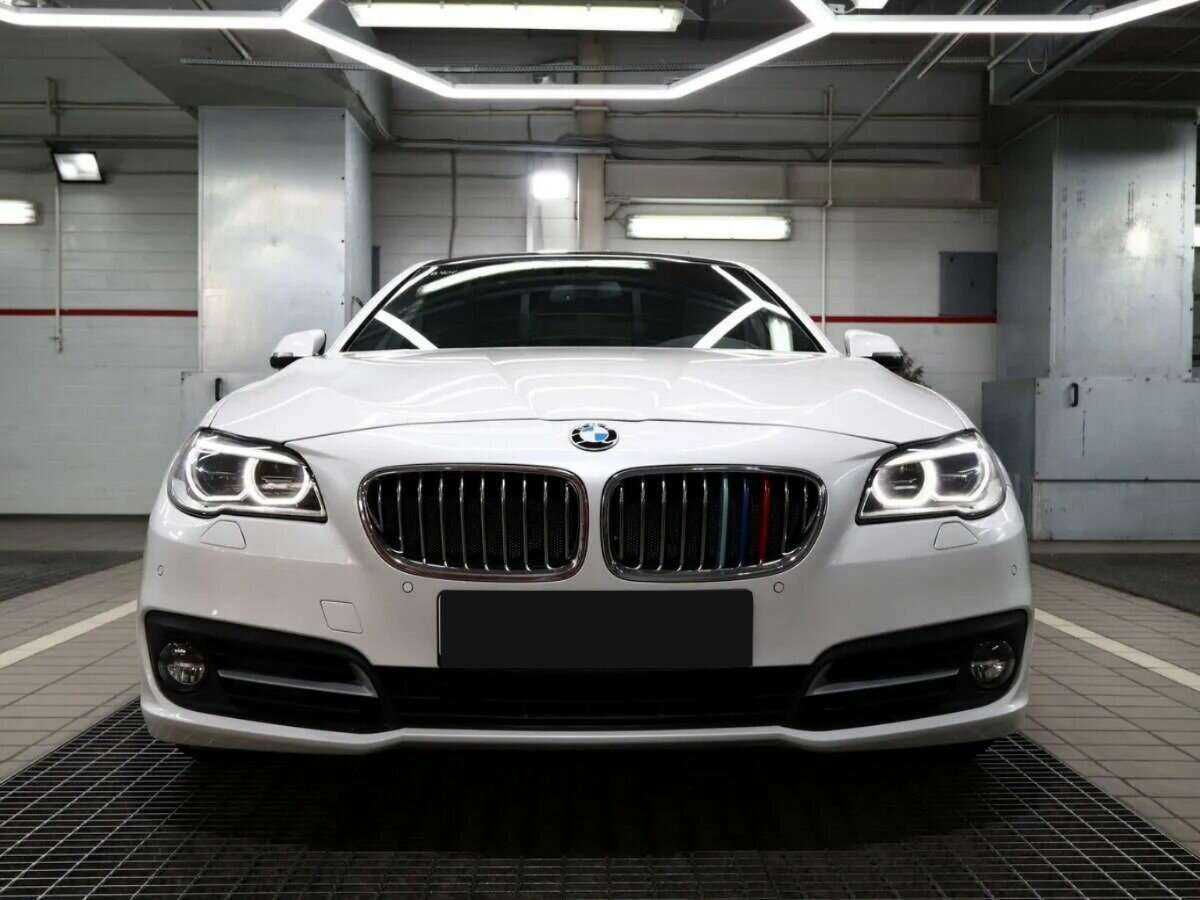 BMW 5 серии с пробегом — 2016 год. Фото: #1