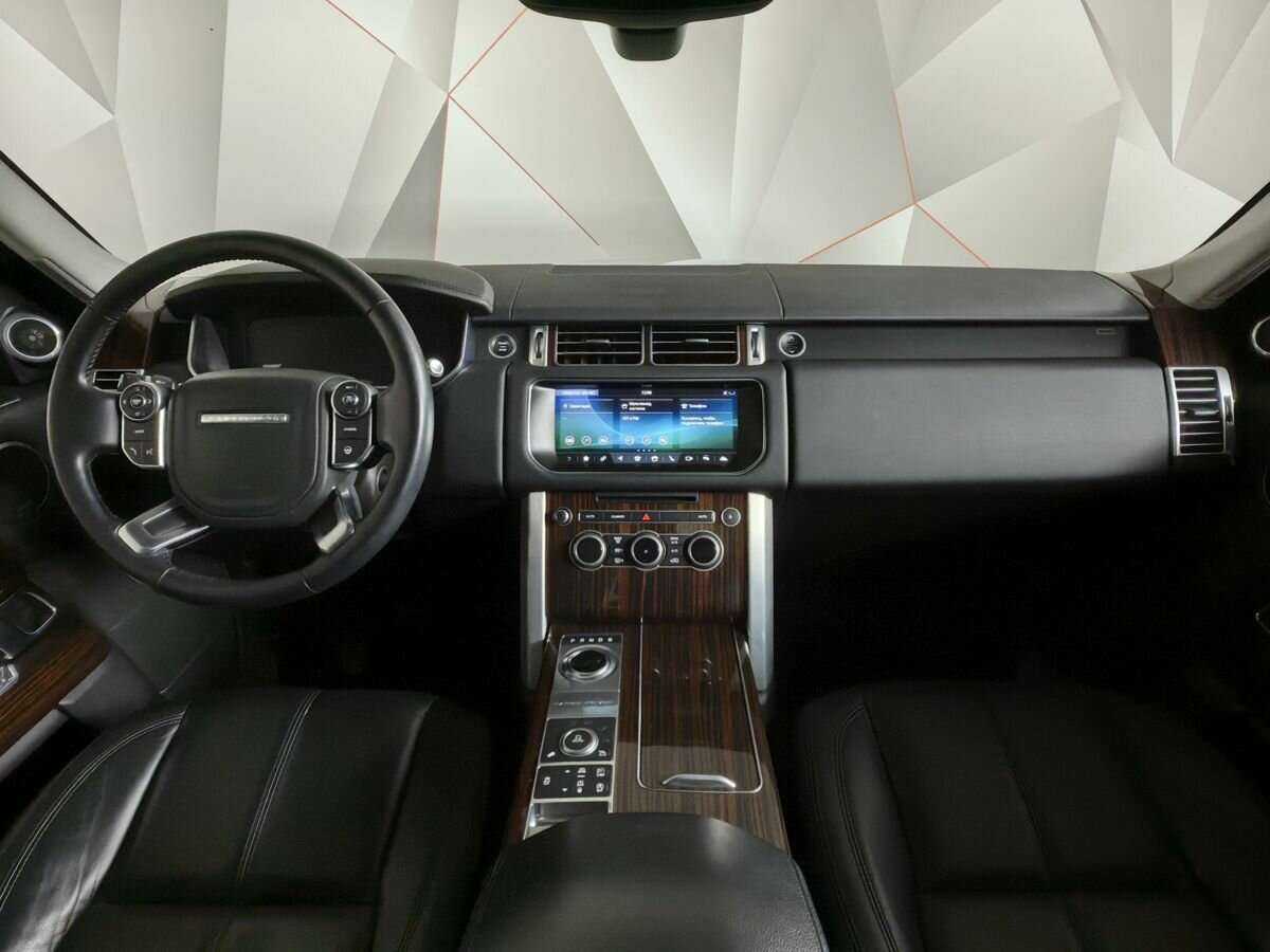 Land Rover Range Rover с пробегом — 2017 год. Фото: #9