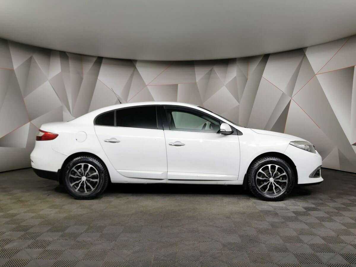 Renault Fluence с пробегом — 2012 год. Фото: #5