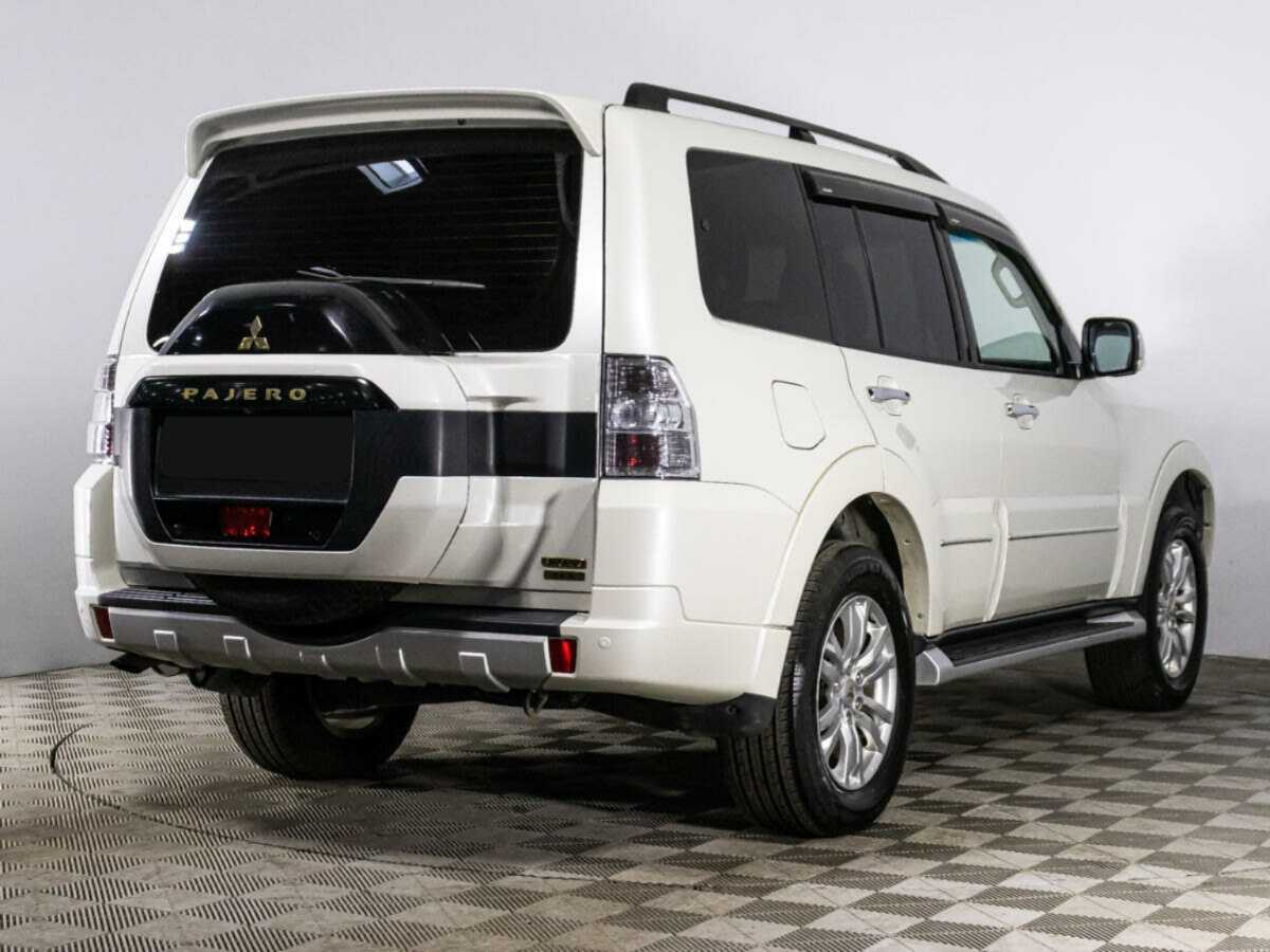 Mitsubishi Pajero с пробегом — 2019 год. Фото: #4