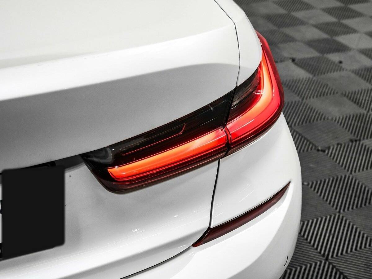 BMW 3 серии с пробегом — 2019 год. Фото: #17