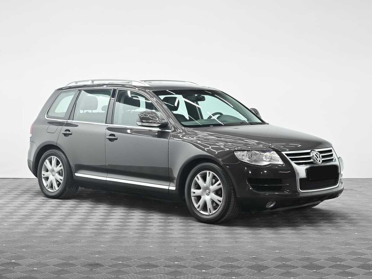Volkswagen Touareg с пробегом — 2010 год. Фото: #1