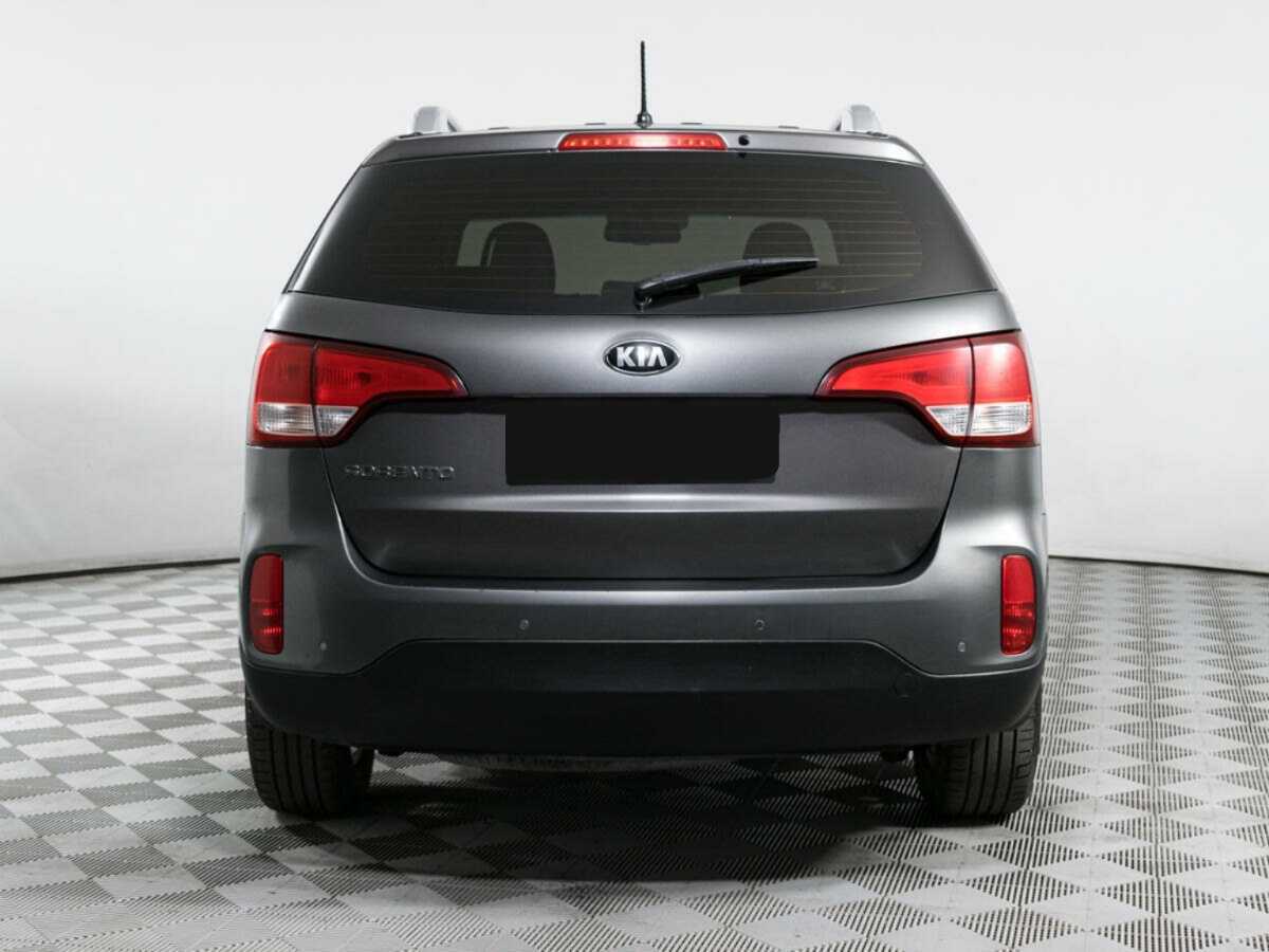 Kia Sorento с пробегом — 2014 год. Фото: #5
