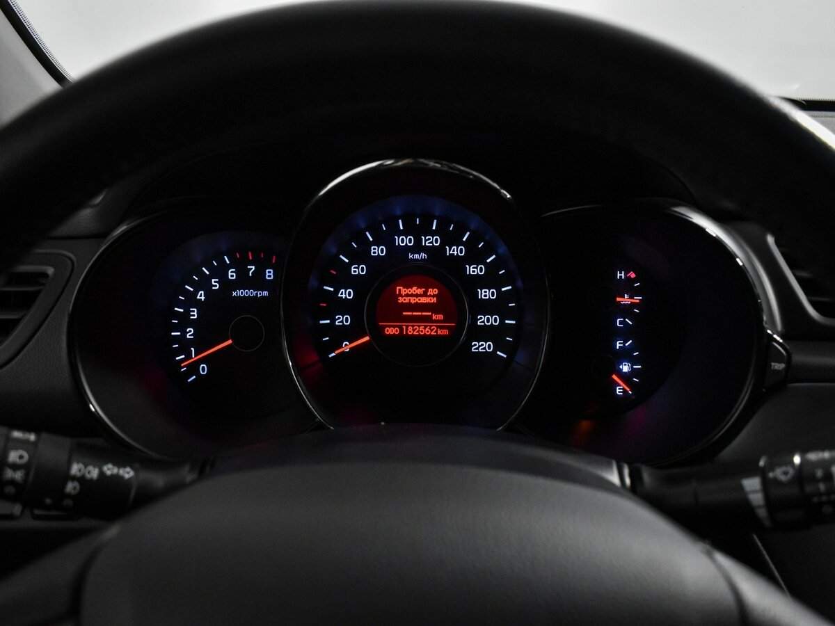 Kia Rio с пробегом — 2011 год. Фото: #16