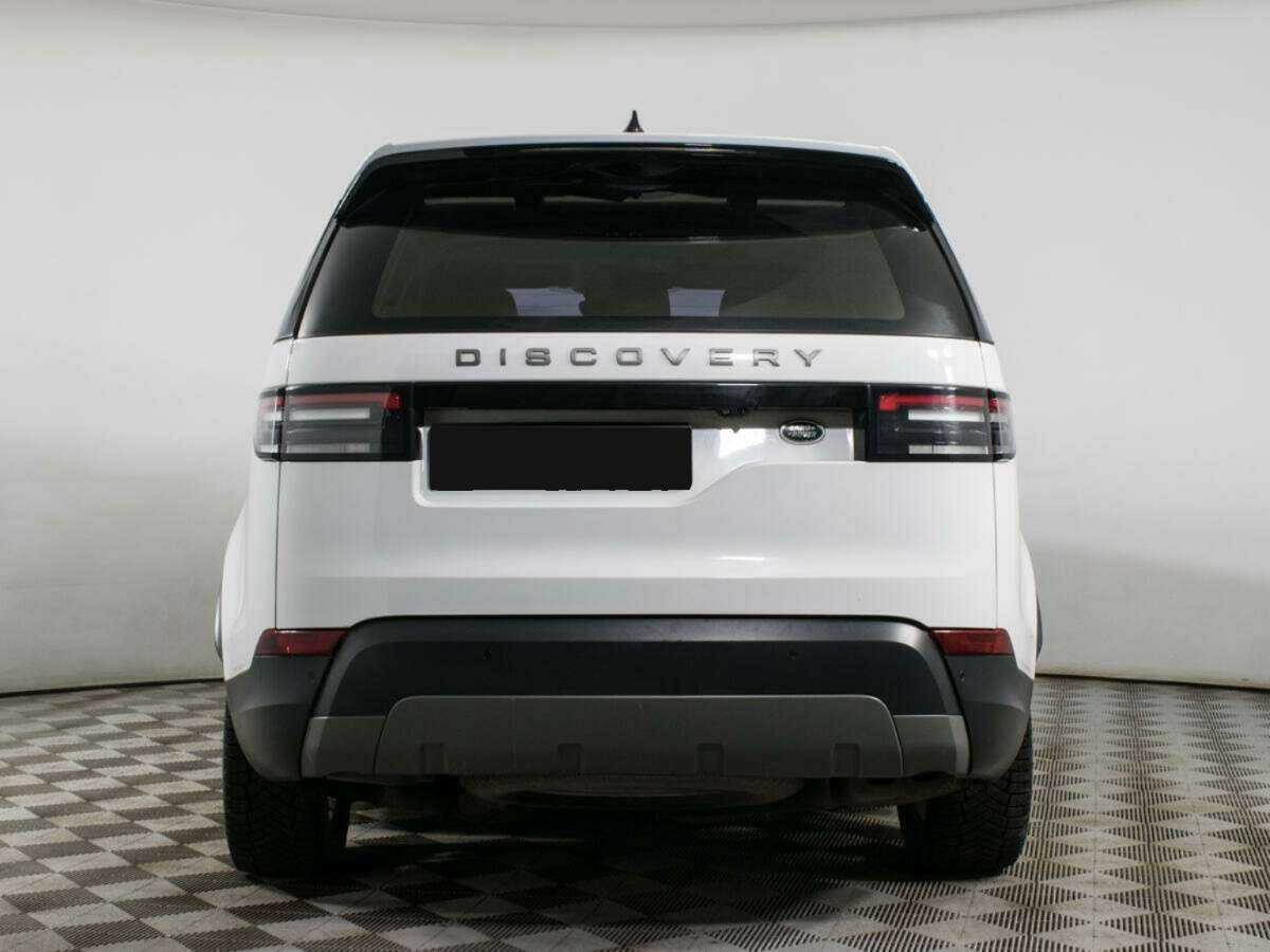 Land Rover Discovery с пробегом — 2018 год. Фото: #4