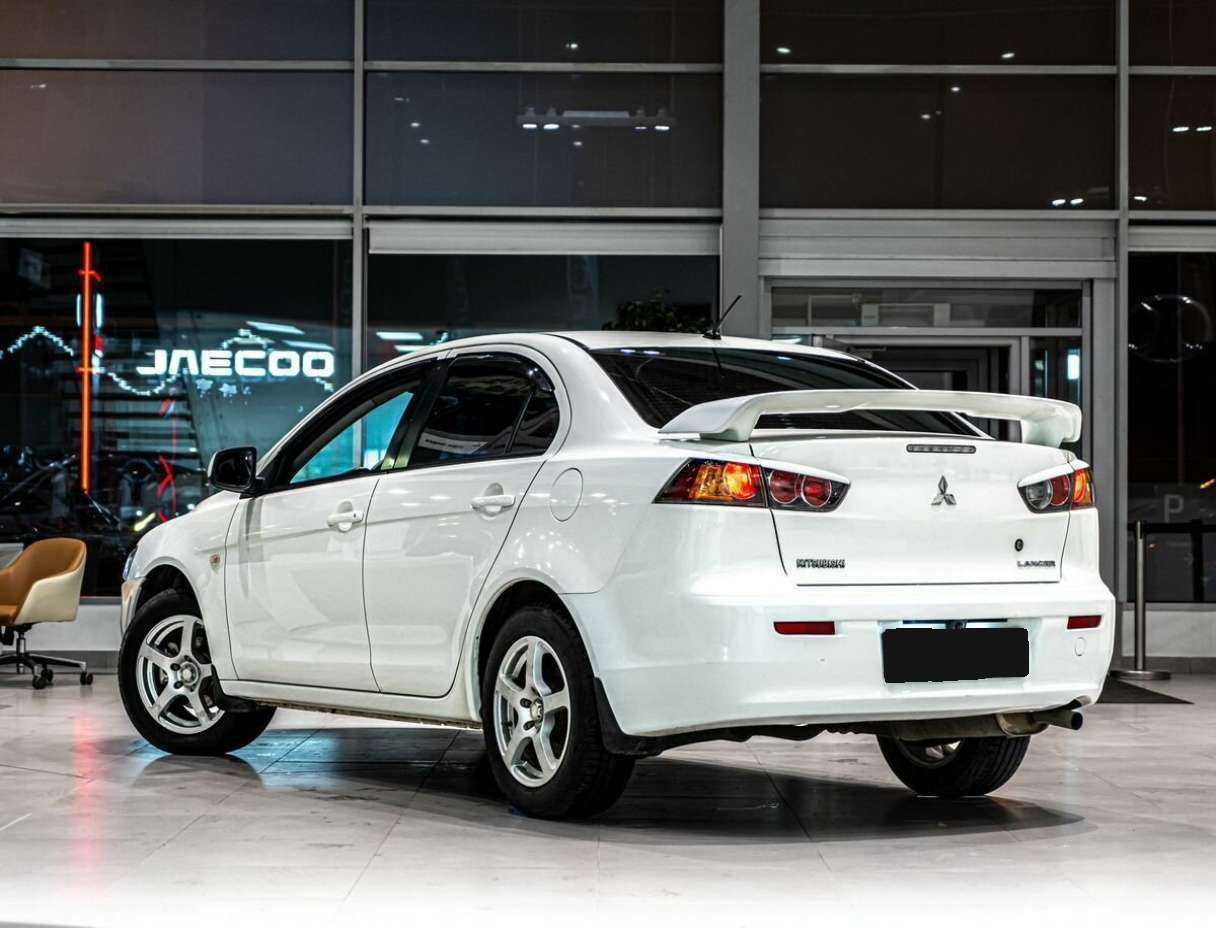 Mitsubishi Lancer с пробегом — 2011 год. Фото: #3