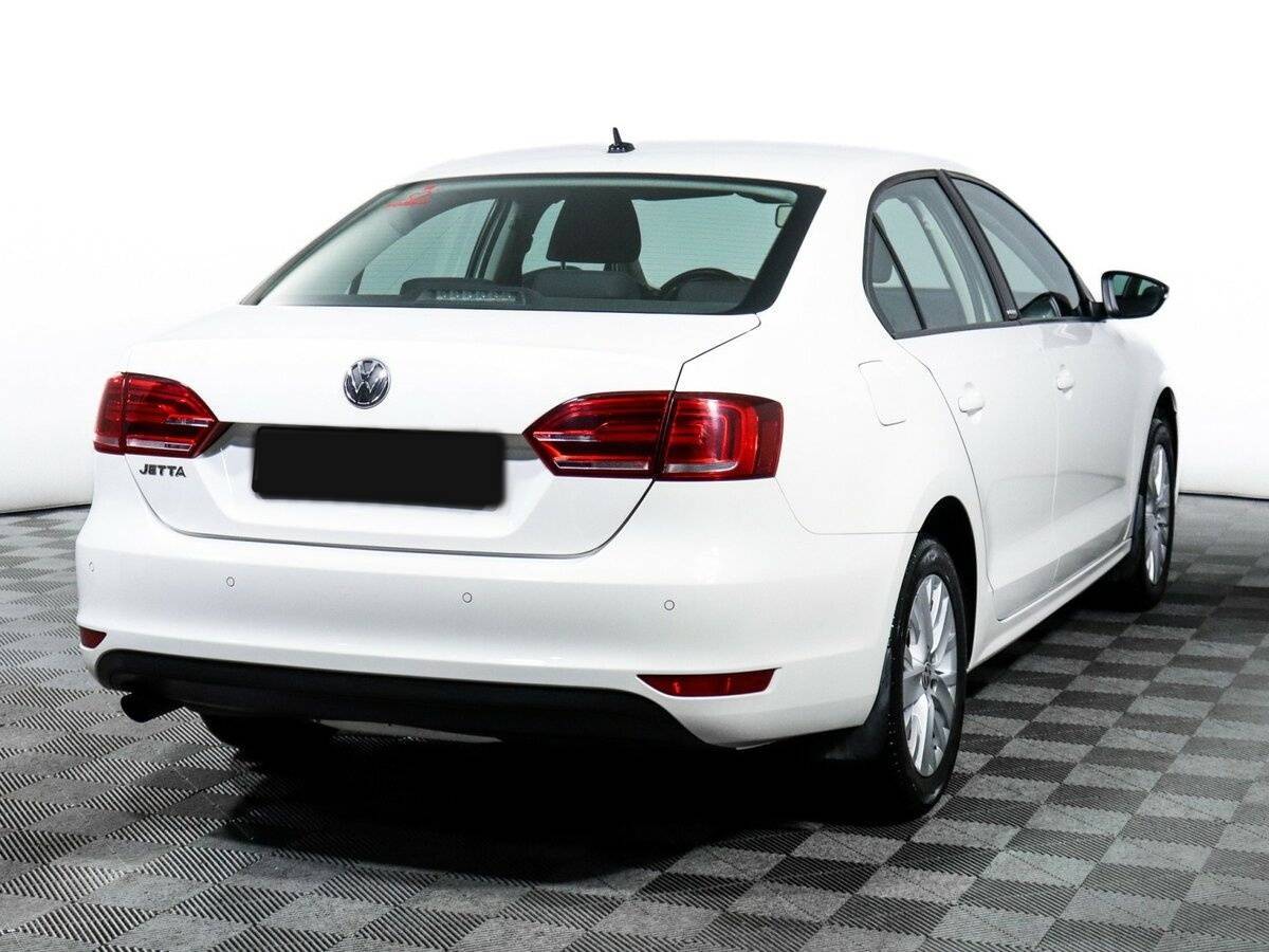 Volkswagen Jetta с пробегом — 2014 год. Фото: #5