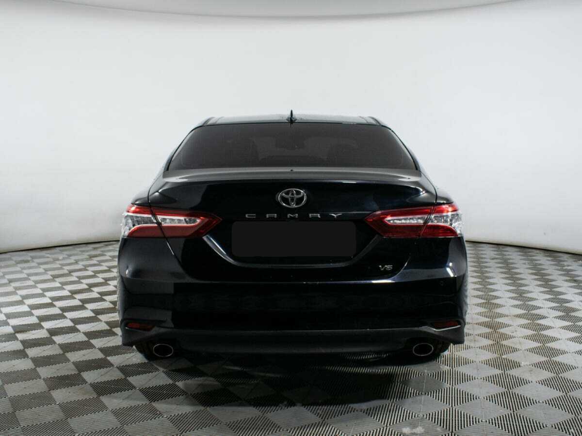 Toyota Camry с пробегом — 2019 год. Фото: #4
