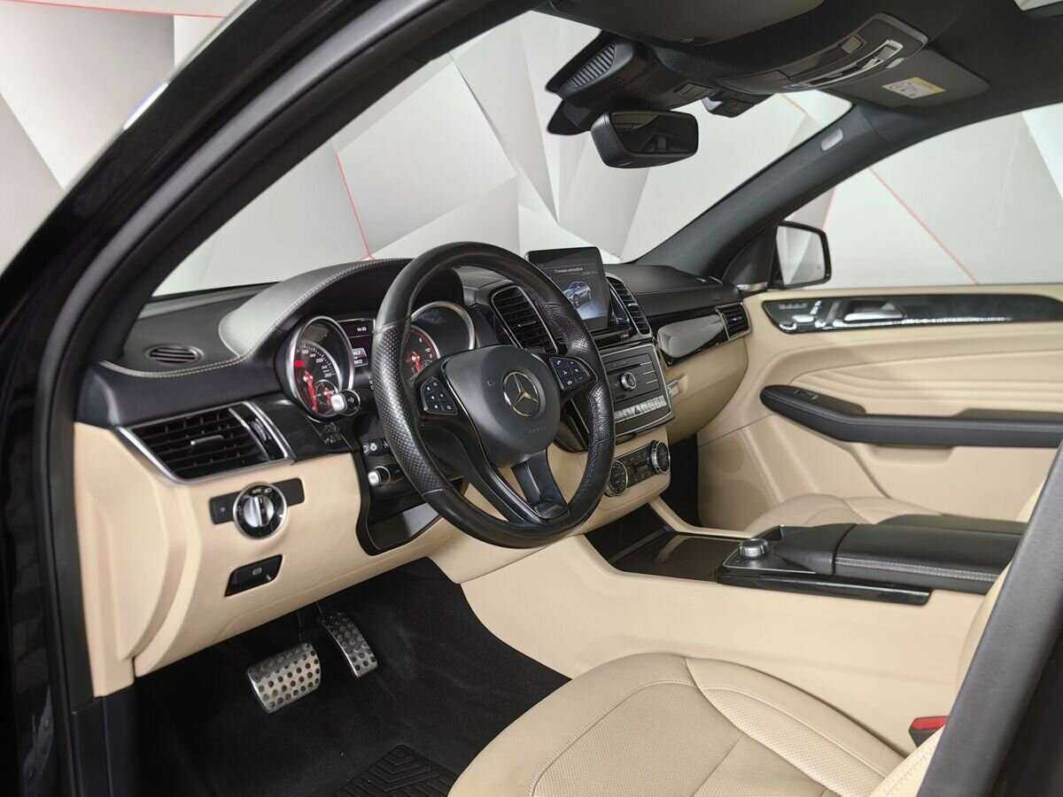 Mercedes-Benz GLE Coupe с пробегом — 2017 год. Фото: #14