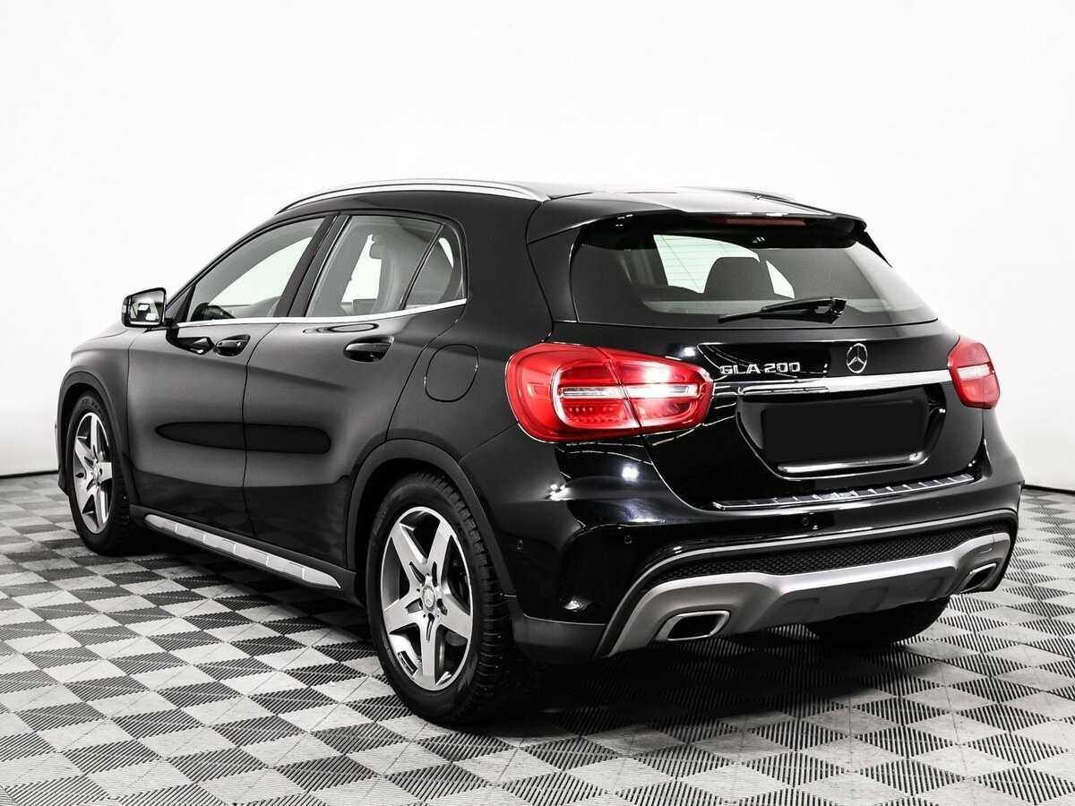 Mercedes-Benz GLA с пробегом — 2015 год. Фото: #6