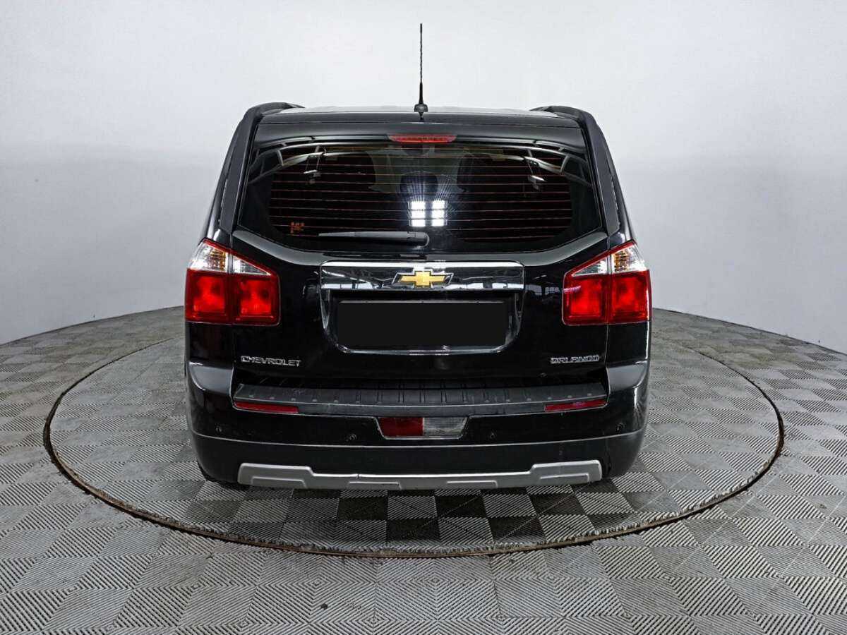 Chevrolet Orlando с пробегом — 2012 год. Фото: #5