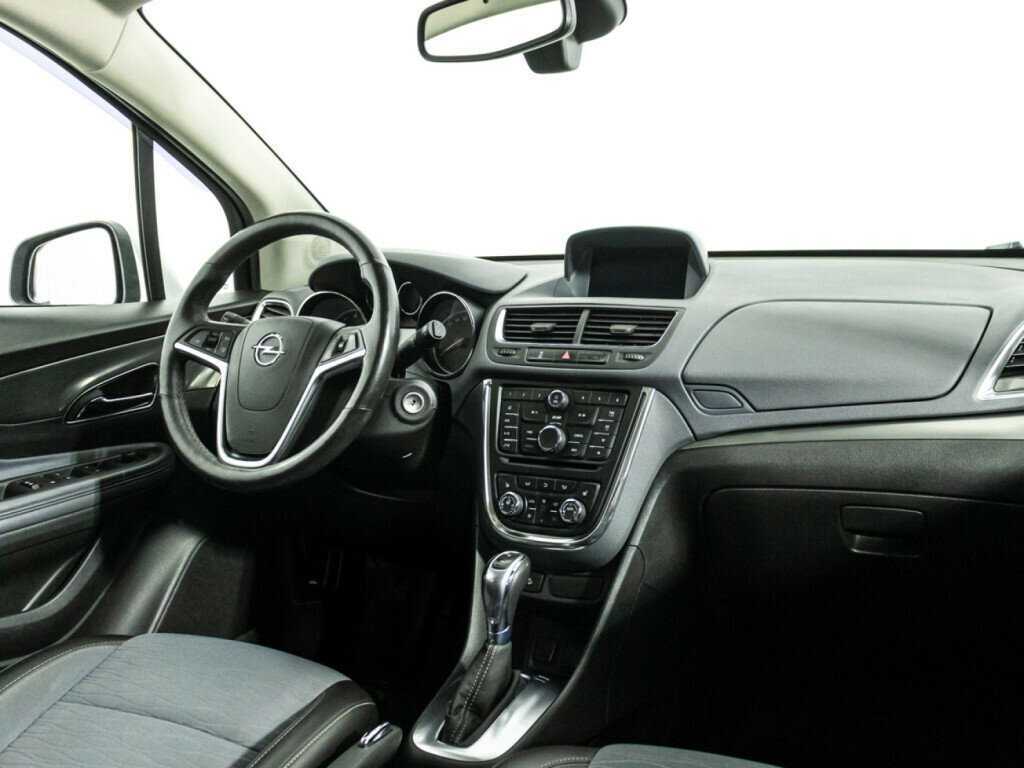 Opel Mokka с пробегом — 2015 год. Фото: #8