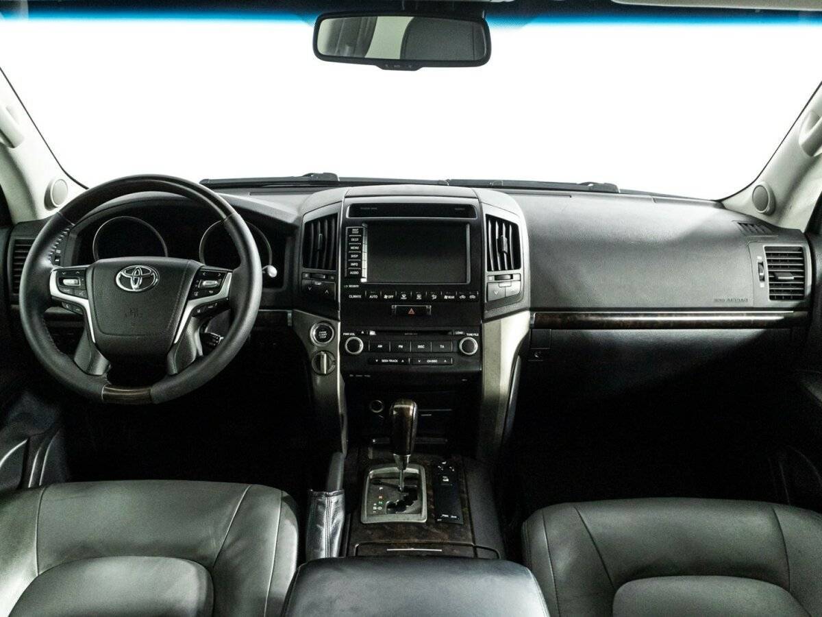Toyota Land Cruiser с пробегом — 2008 год. Фото: #12