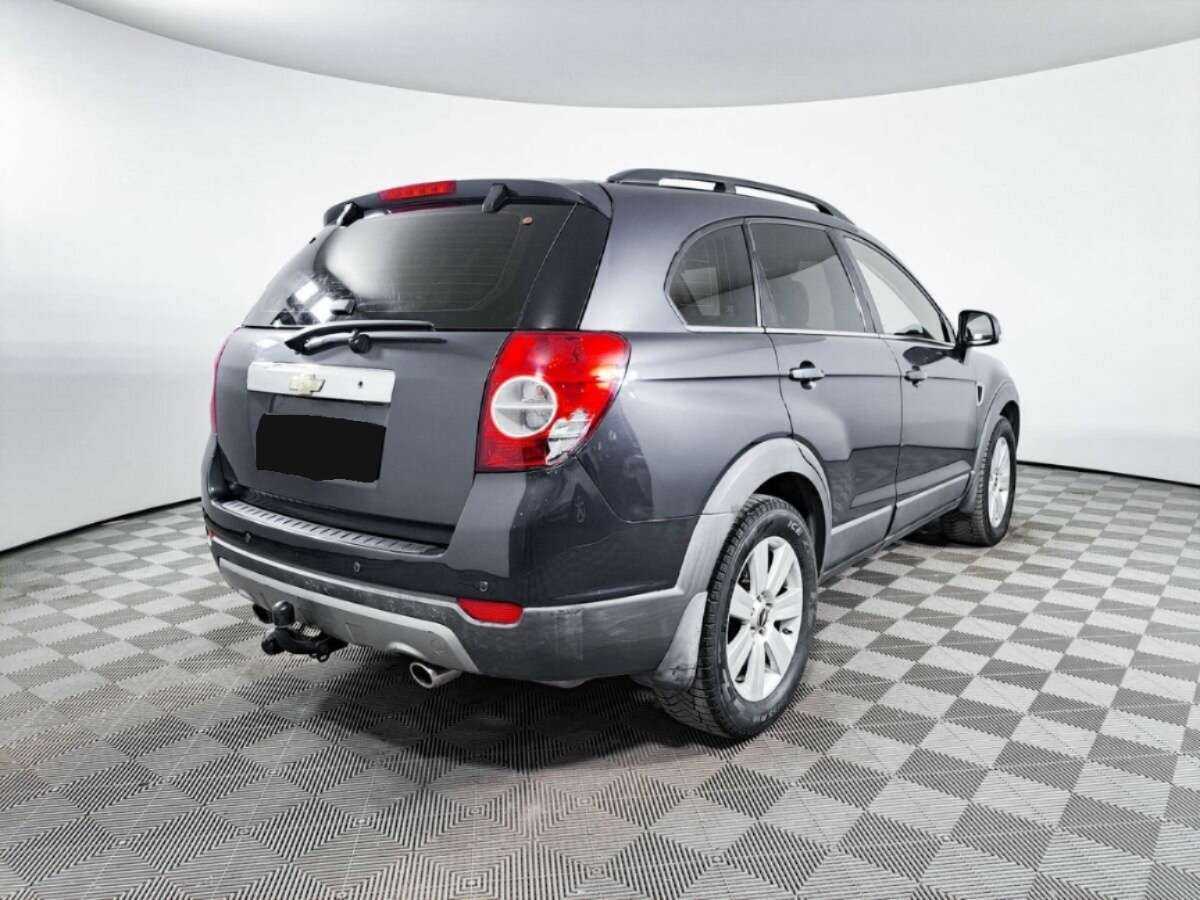 Chevrolet Captiva с пробегом — 2008 год. Фото: #4