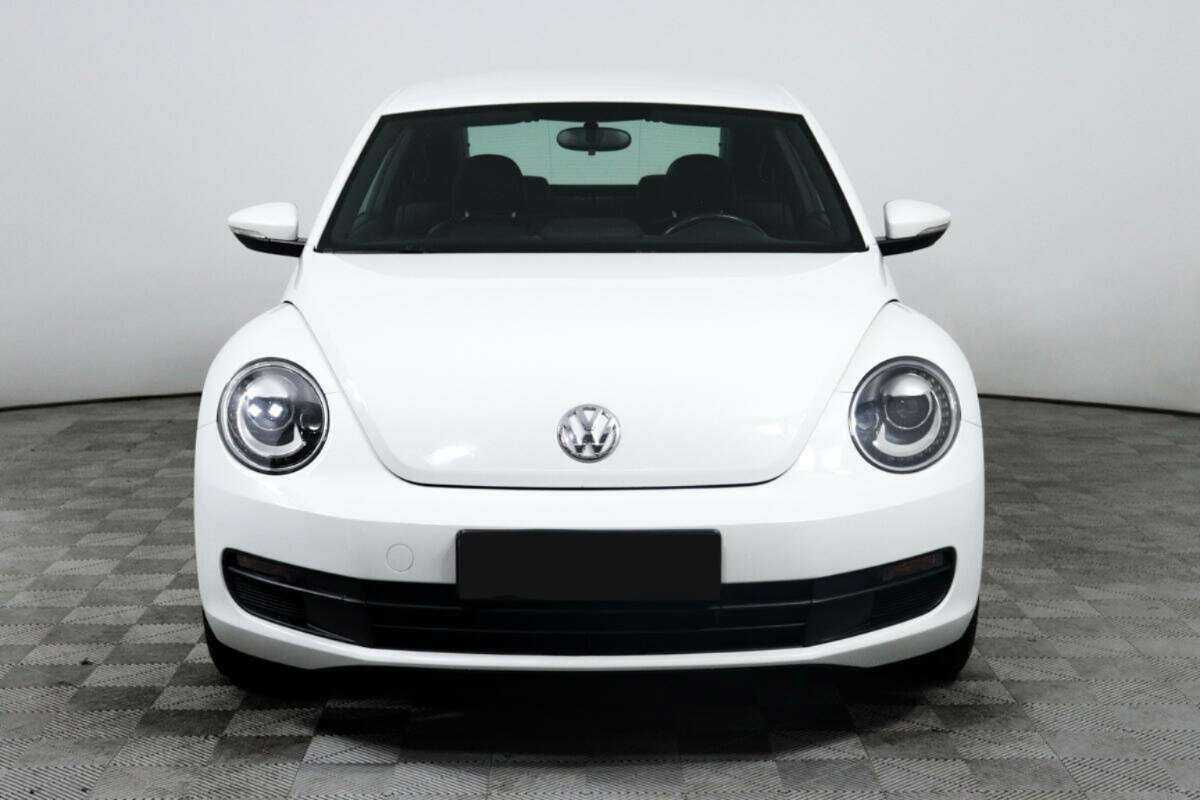 Volkswagen Beetle с пробегом — 2014 год. Фото: #1