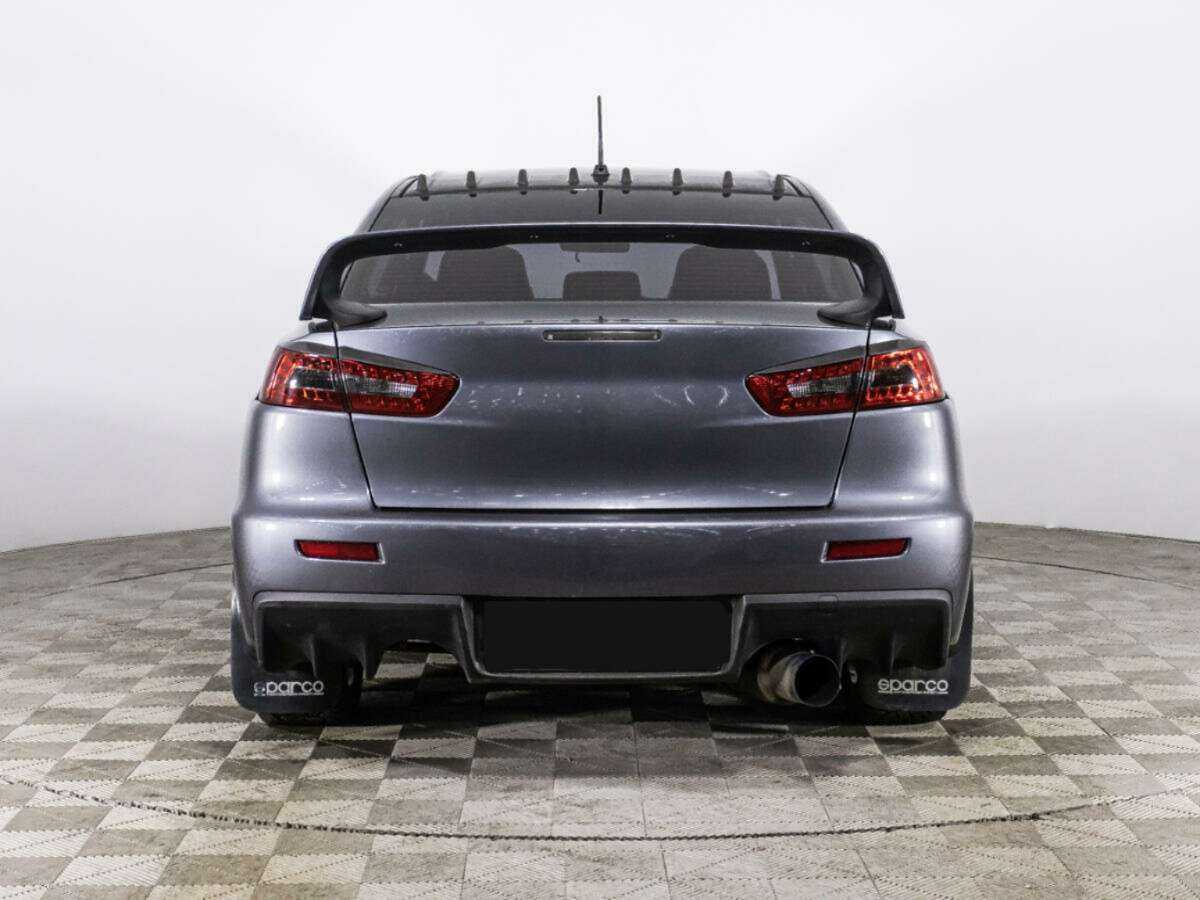 Mitsubishi Lancer Evolution с пробегом — 2011 год. Фото: #5