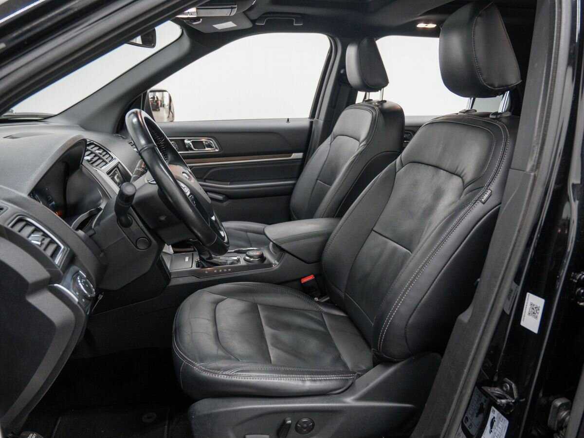 Ford Explorer с пробегом — 2018 год. Фото: #12