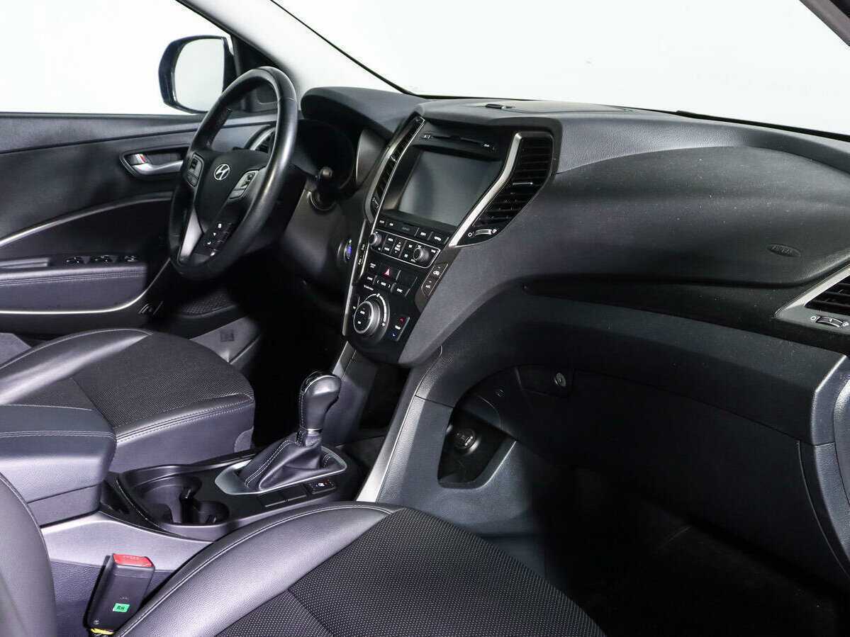 Hyundai Santa Fe с пробегом — 2016 год. Фото: #8