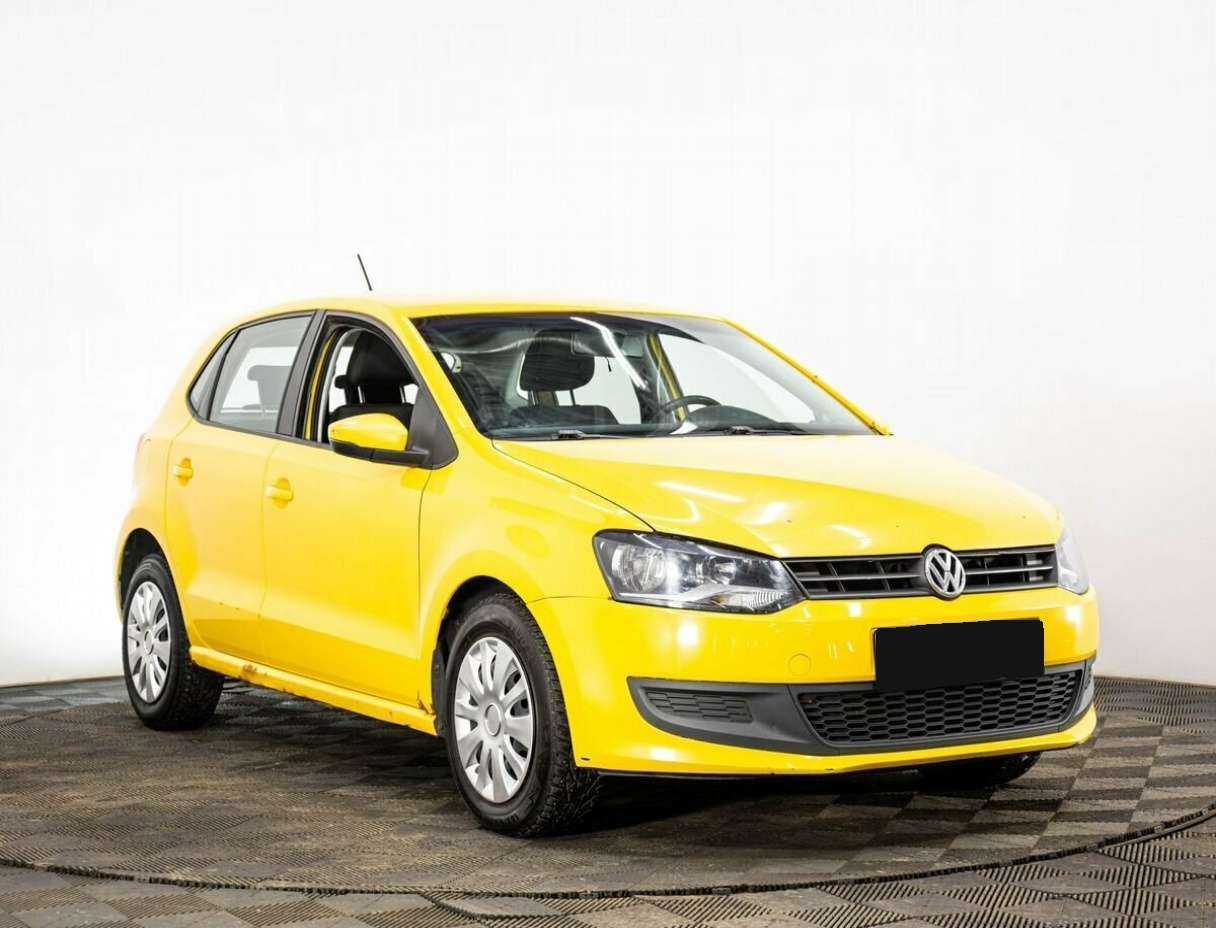 Volkswagen Polo с пробегом — 2011 год. Фото: #2