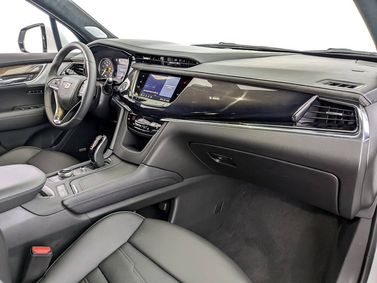 Cadillac XT6 с пробегом — 2023 год. Фото: #8