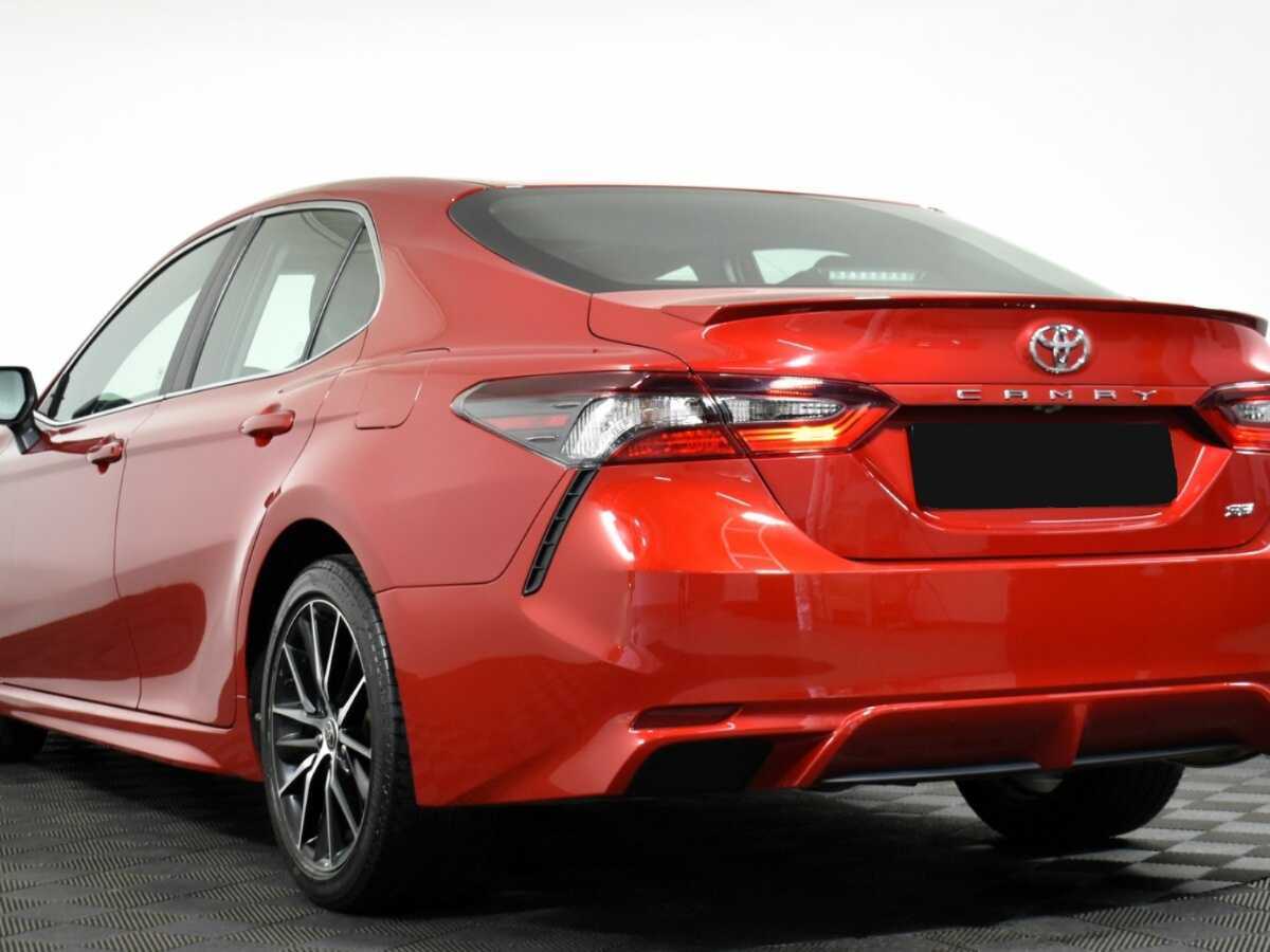 Toyota Camry с пробегом — 2022 год. Фото: #5