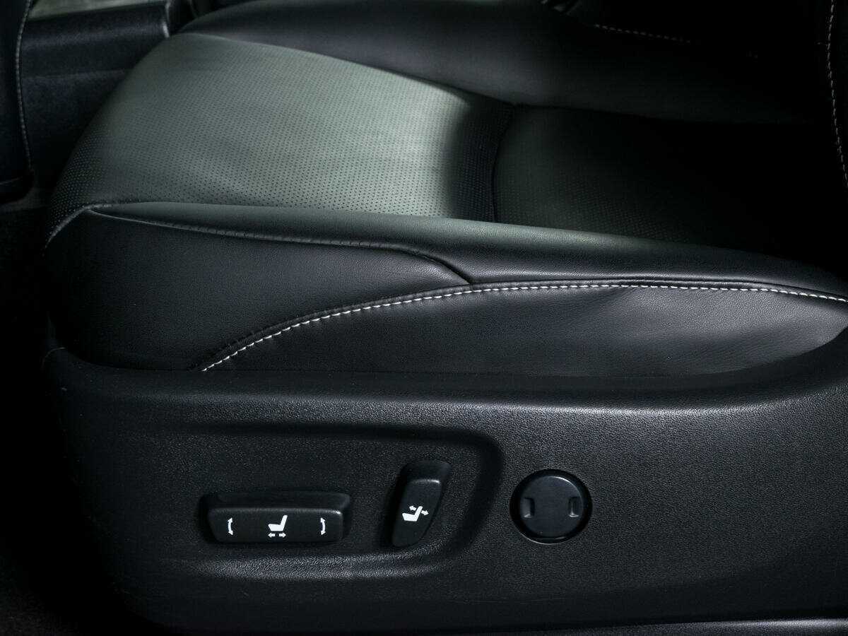 Toyota Land Cruiser Prado с пробегом — 2018 год. Фото: #20