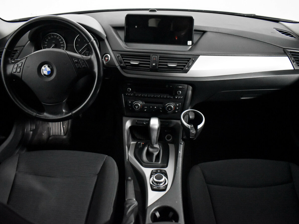 BMW X1 с пробегом — 2010 год. Фото: #12