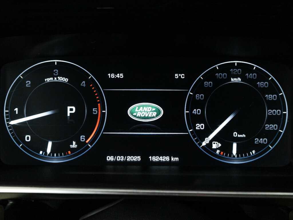Land Rover Range Rover Sport с пробегом — 2015 год. Фото: #11