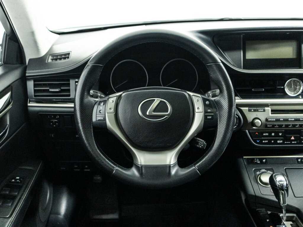 Lexus ES с пробегом — 2013 год. Фото: #20