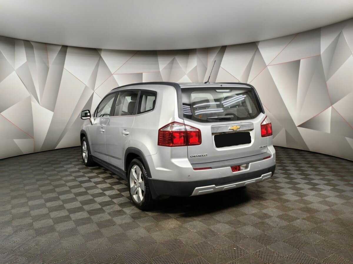 Chevrolet Orlando с пробегом — 2014 год. Фото: #3