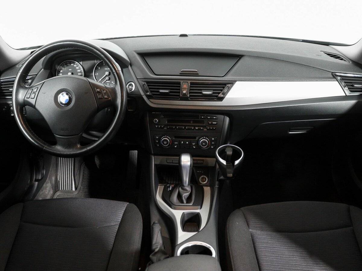 BMW X1 с пробегом — 2014 год. Фото: #10