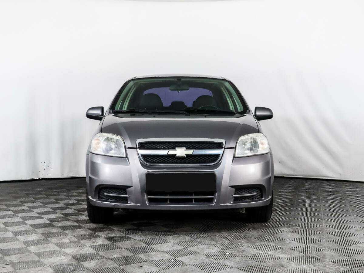 Chevrolet Aveo с пробегом — 2010 год. Фото: #1