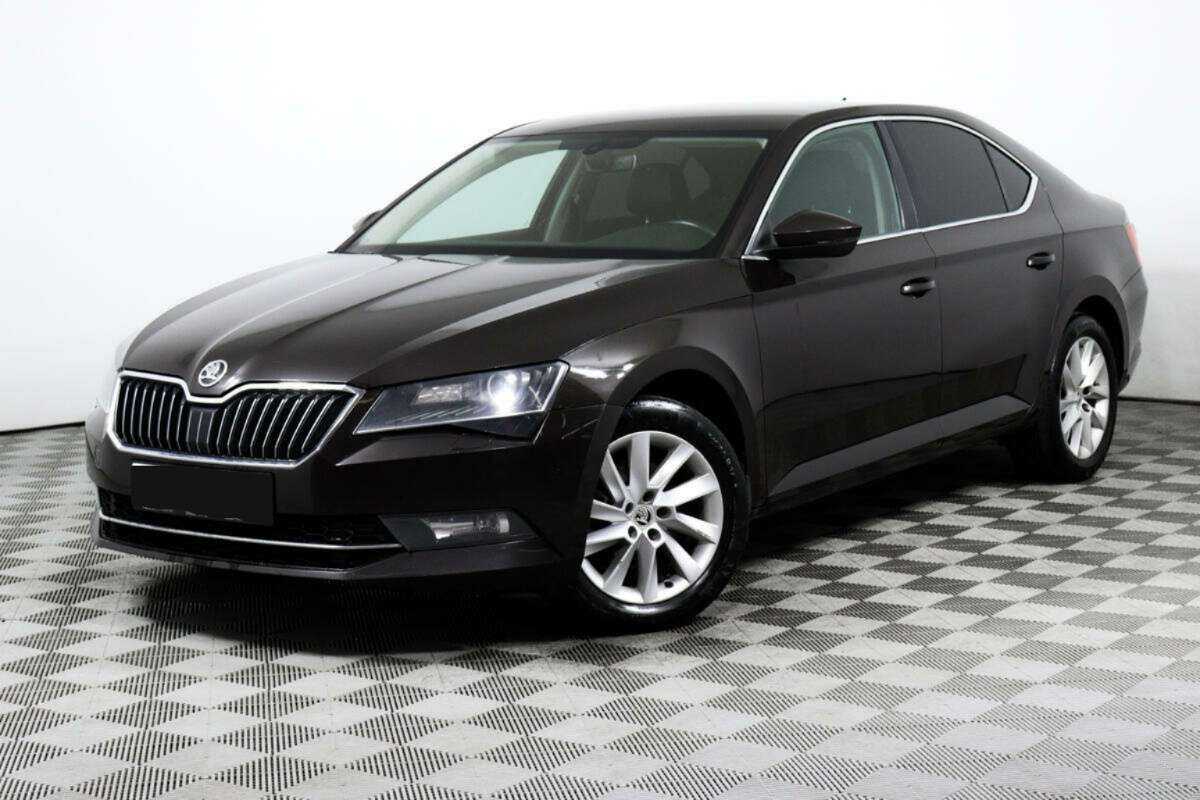 Skoda Superb с пробегом — 2015 год. Посмотреть фото