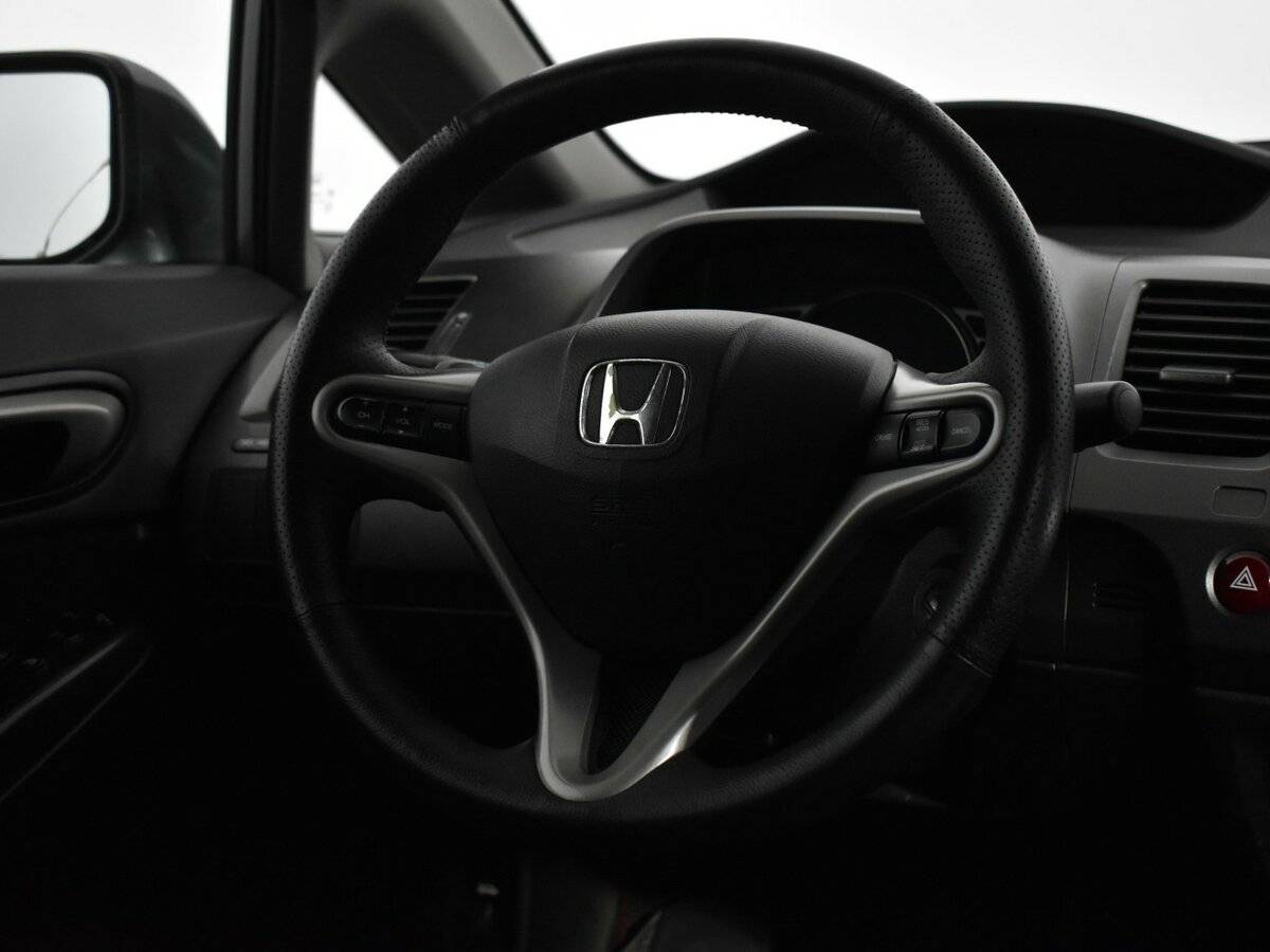 Honda Civic с пробегом — 2009 год. Фото: #11
