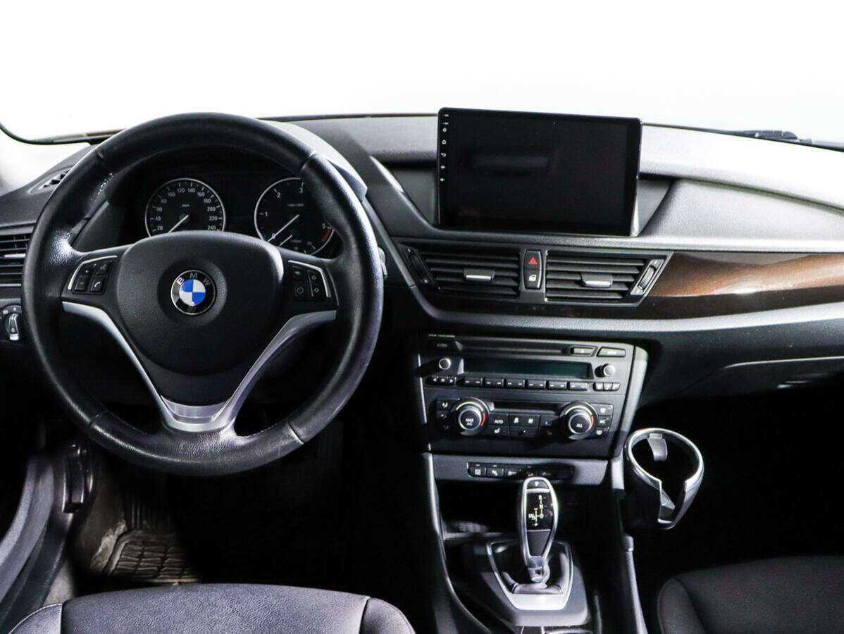 BMW X1 с пробегом — 2012 год. Фото: #11