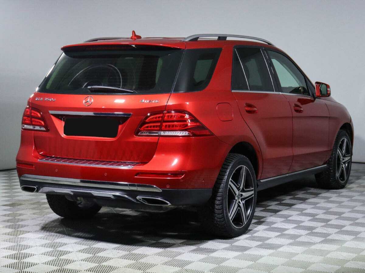 Mercedes-Benz GLE с пробегом — 2015 год. Фото: #4
